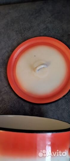 Кастрюля эмалированная большая