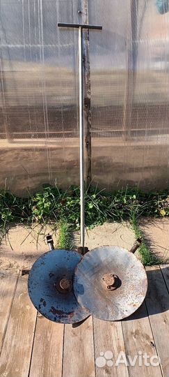 Плуг-окучник ручной дисковый,б/у