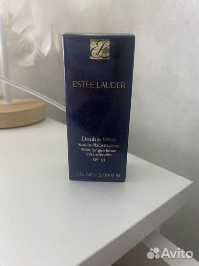 Тональная основа estee lauder