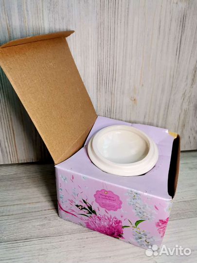 Сахарница, банка, ваза с крышкой