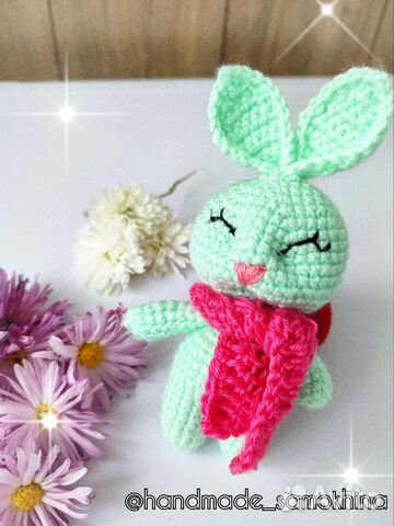 Игрушка вязаный заяц