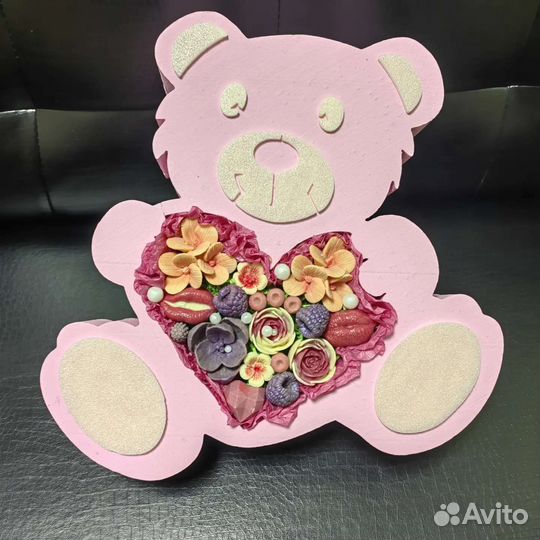 Съедобные букеты 14 февраля клубника в шоколаде