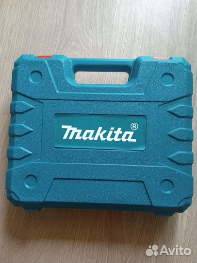 Шуруповёрт Макита 12v