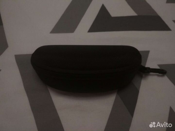 Чехол для очков на молнии черный синтетика