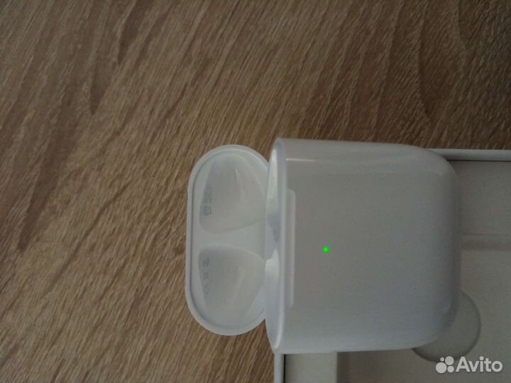 Apple airpods 2