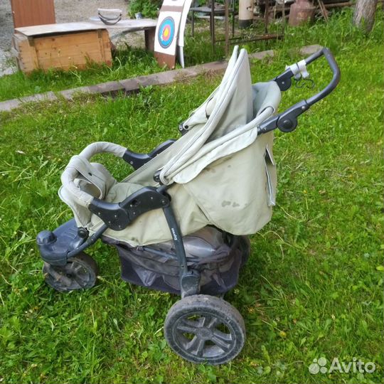 Прогулочная коляска