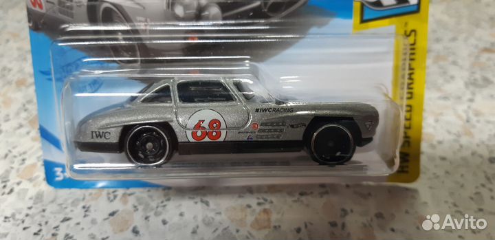 Модель Hot Wheels Mercedes-Benz 300 SL