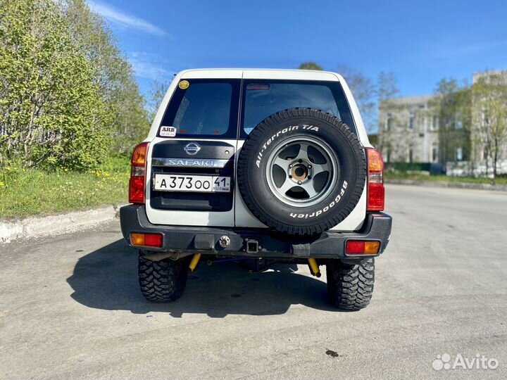 Задний бампер с усилителем