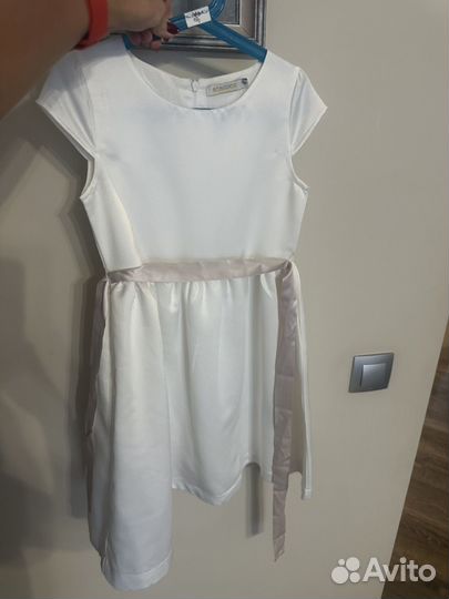 Платье для девочки нарядное 128