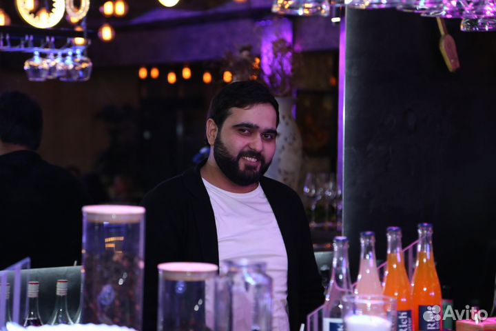 Управляющий кафе рестораном