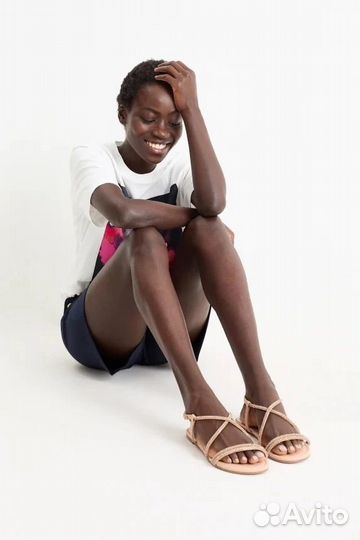 Очень красивые сандалии C&A размер 40