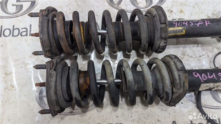 Амортизатор/стойка передняя правая Jeep Commander