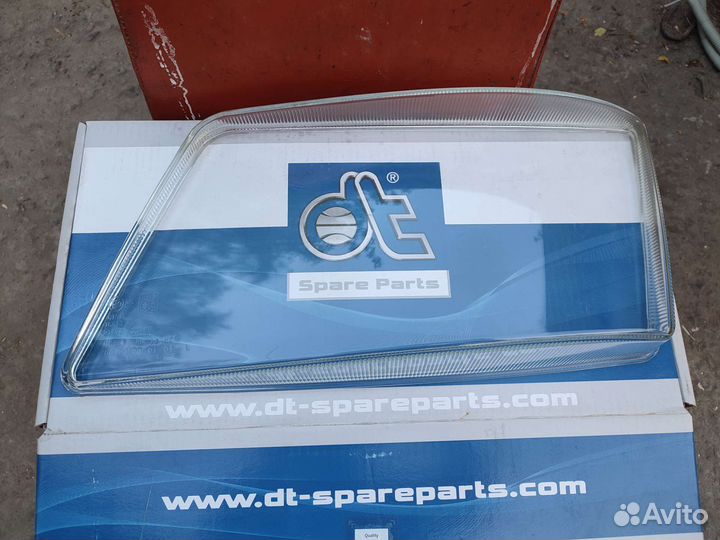 Стекло на фару man