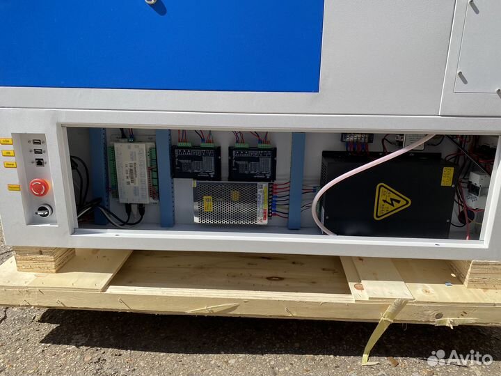 Лазерный станок по дереву с чпу