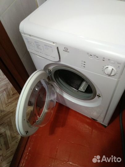 Стиральная машина indesit