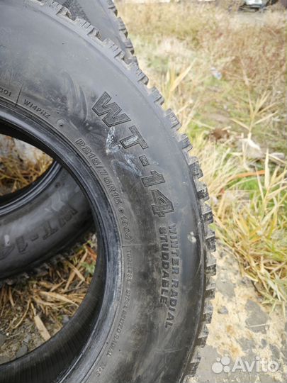 Bridgestone WT14 215/75 R15