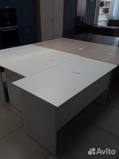 Стол письменный