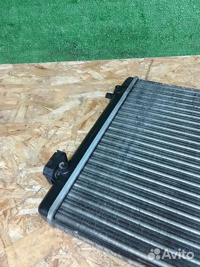 Радиатор кондиционера VW Sharan 7M0820413F