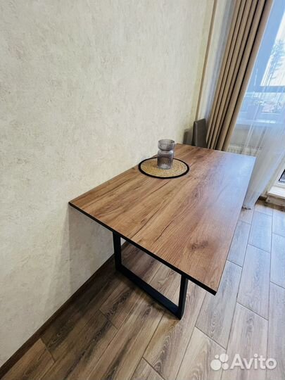 Кухонный стол