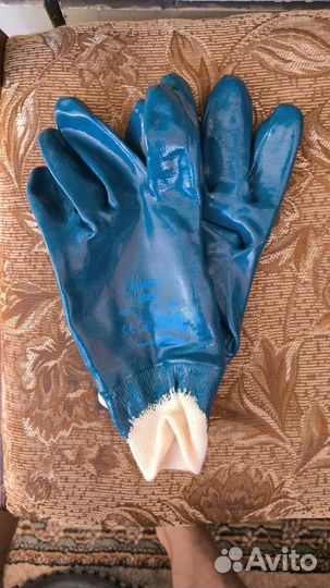 Перчатки нитриловые