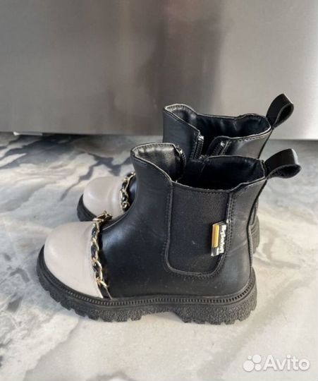 Ботинки для девочки