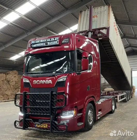 Pазбираем грузовик Scania 6 series с 2016