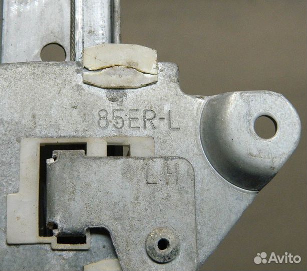 Стеклоподъемник задний левый Maxima J30