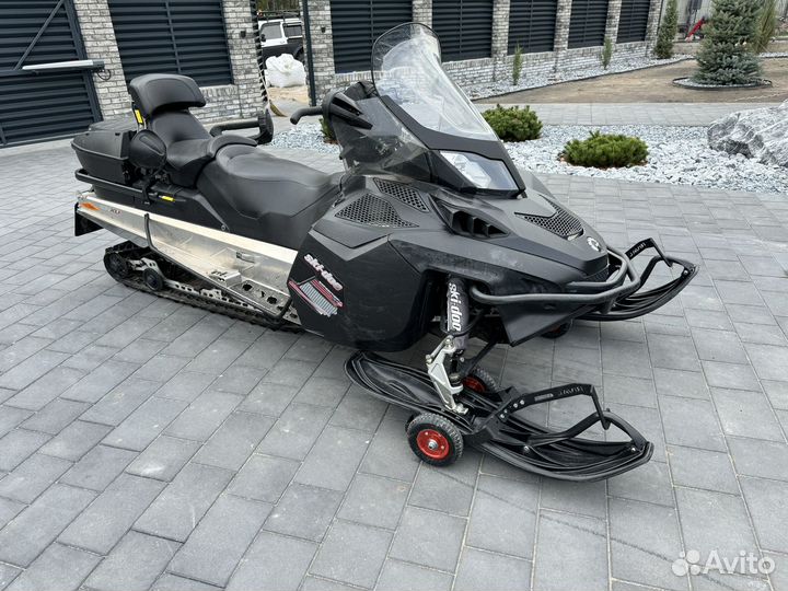 BRP Expedition 1200