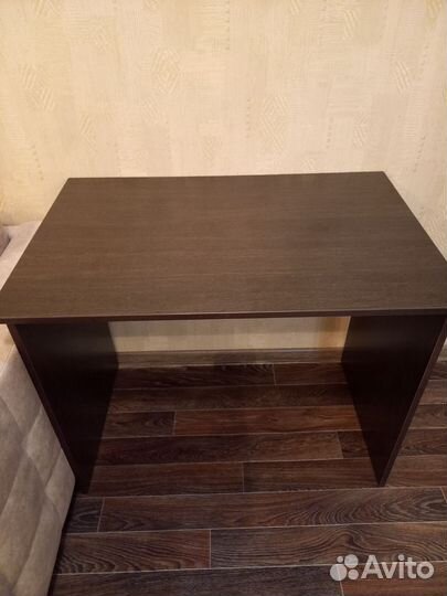 Стол новый