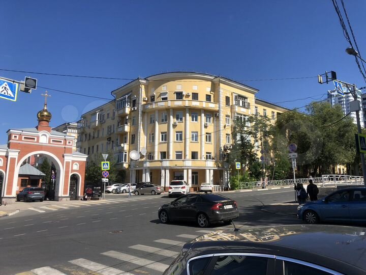 4-к. квартира, 96 м², 1/5 эт.