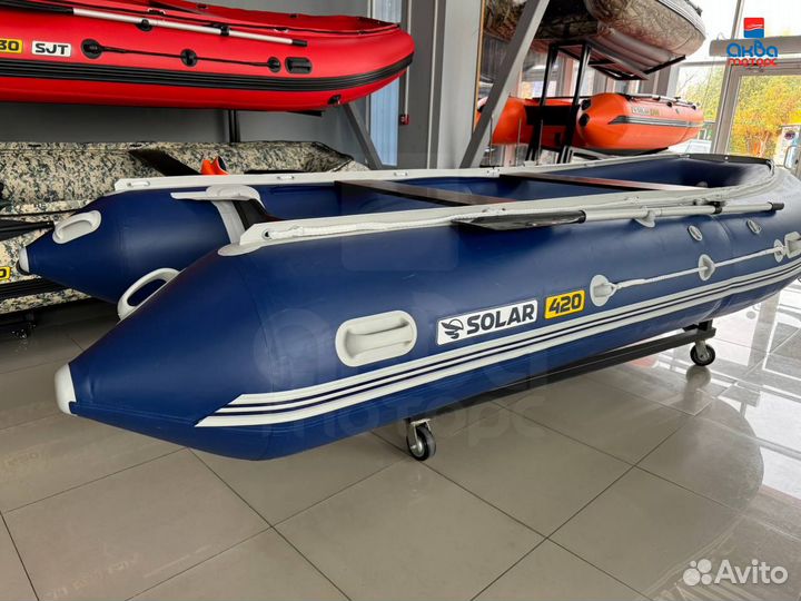 Лодка пвх Solar 420 Jet Tunnel цвет синий