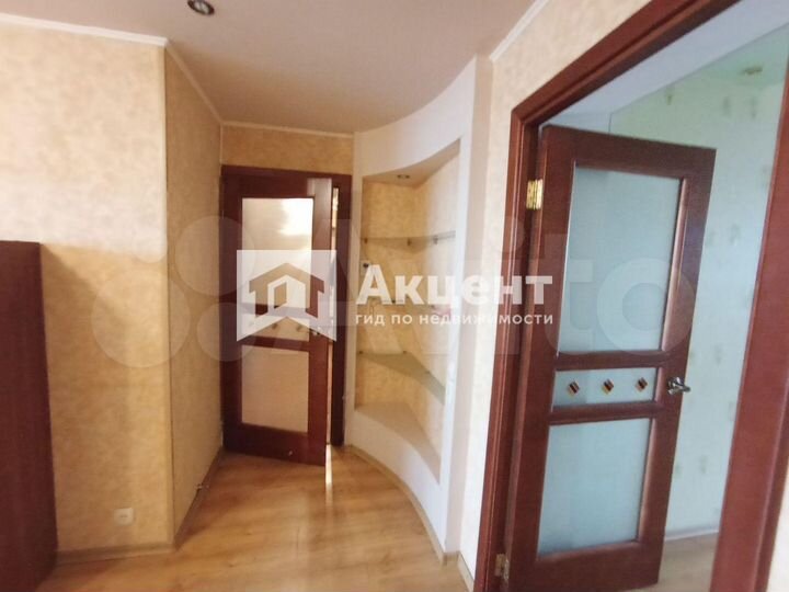 3-к. квартира, 60 м², 6/9 эт.