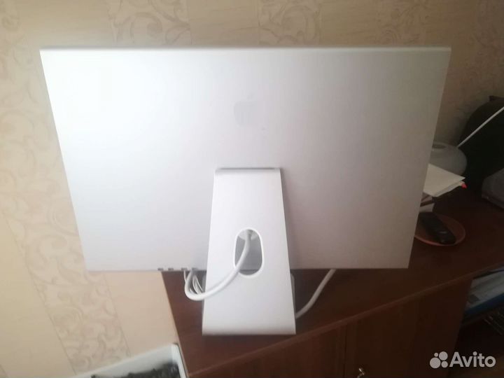 Монитор Cinema HD Display (a1083)