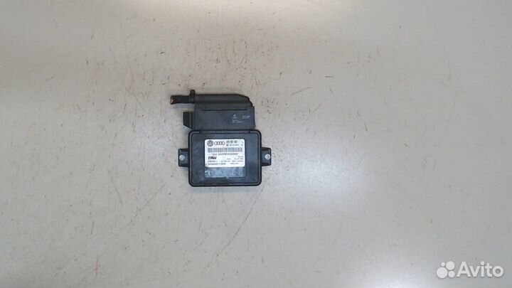 Блок управления стояночным тормозом Audi A6 (C6) A