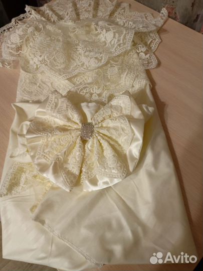 Уголок и бант на выписку