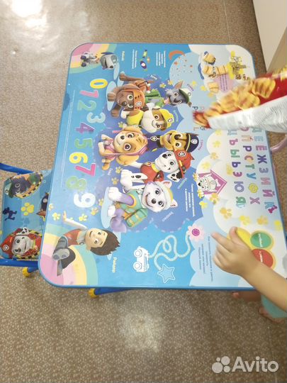 Детский стол и стульчик