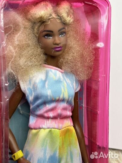 Кукла Barbie Fashionistas # 180