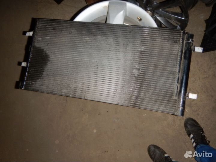 Радиатор кондиционера Audi Quattro