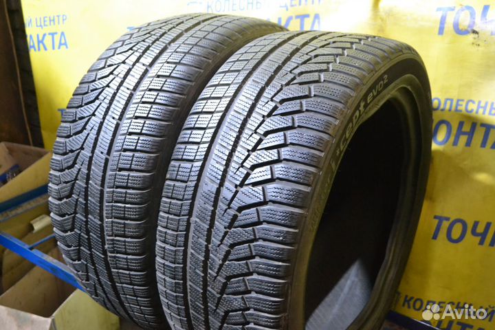 Hankook Winter I'Cept Evo2 W320 245/45 R18