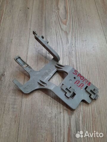 Крепление замка двери кронштейн Kia sportage 3 Пра