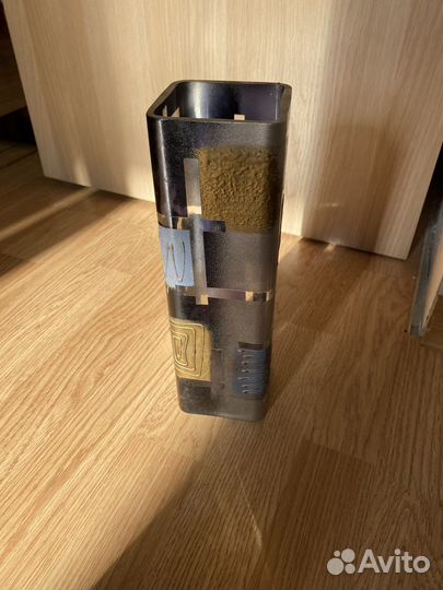 Большая стеклянная ваза