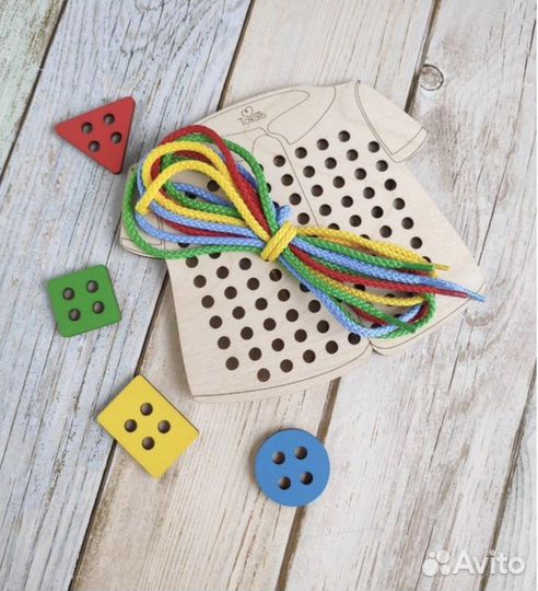 Игрушки шнуровки новые