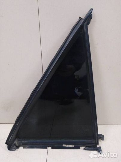 Стекло двери задней правой форточка Mercedes-Benz