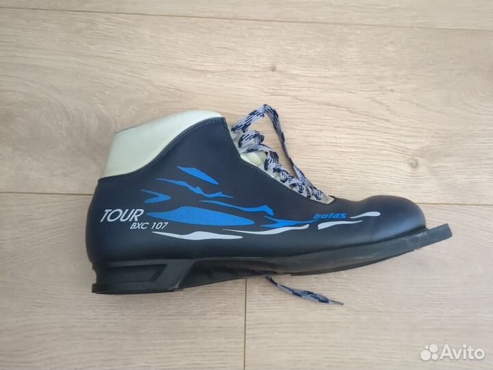 Лыжные ботинки Botas tour BXC107