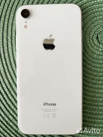 iPhone Xr, 64 ГБ