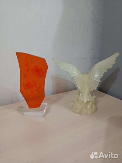 Сувенир настольный