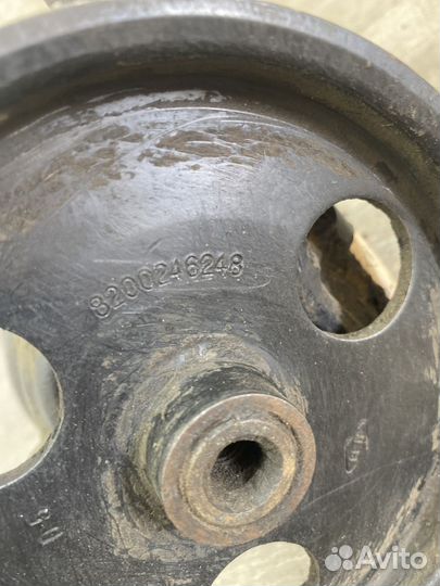 Насос гидроусилителя Renault Logan