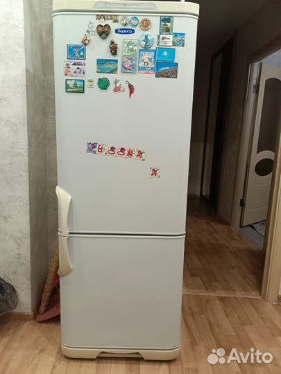 Холодильник Бирюса