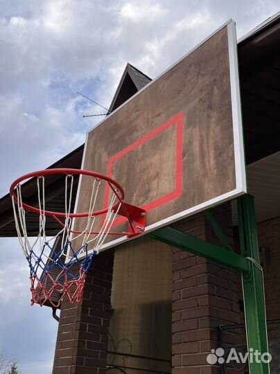 Баскетбольная стойка