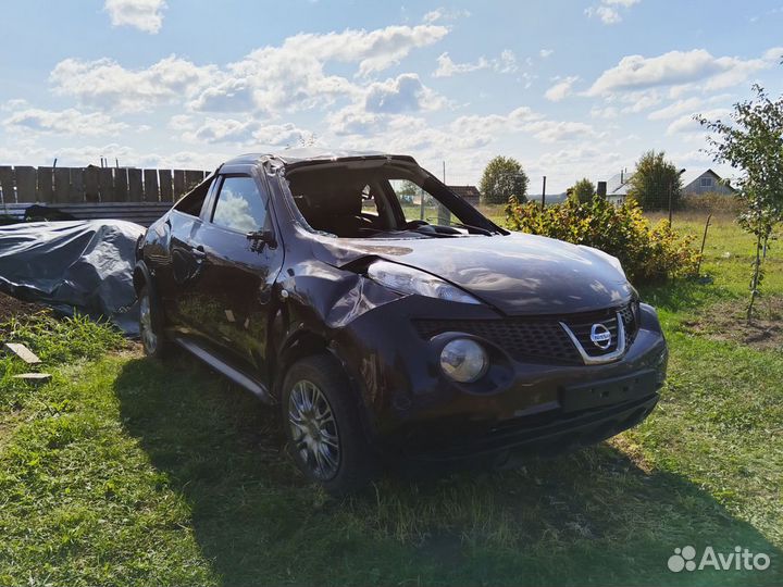 Nissan Juke 1.6 МТ, 2012, битый, 75 324 км